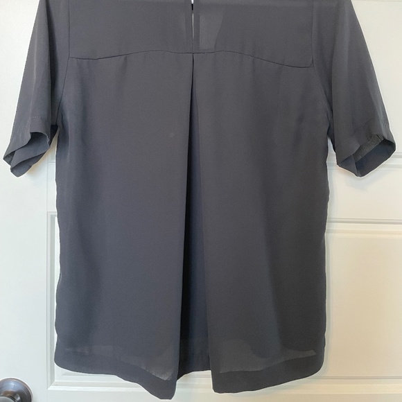 Lulu's blouse - Picture 2 of 2